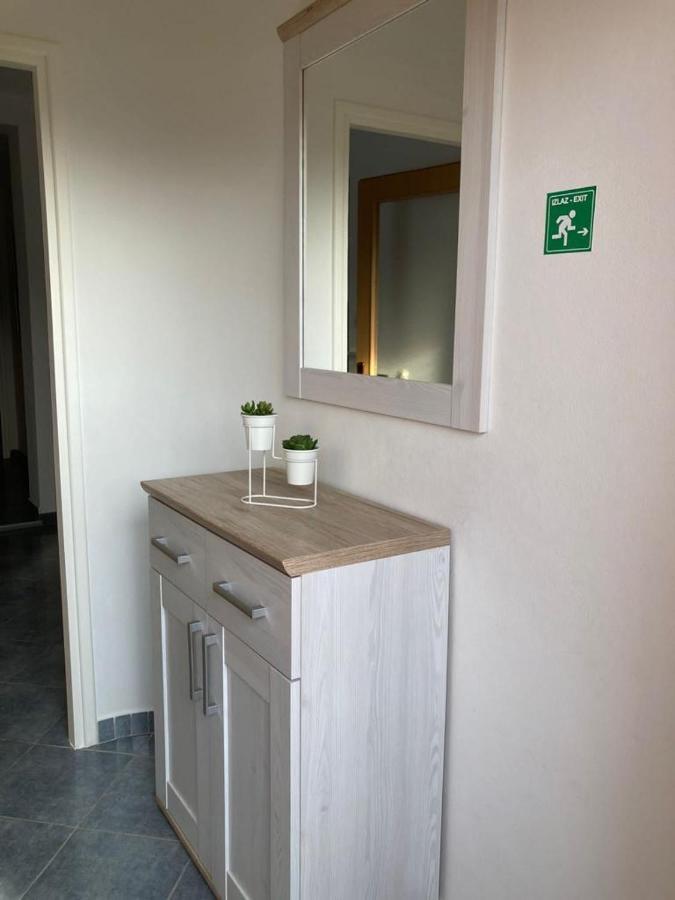 Apartment Danijela Водице Экстерьер фото