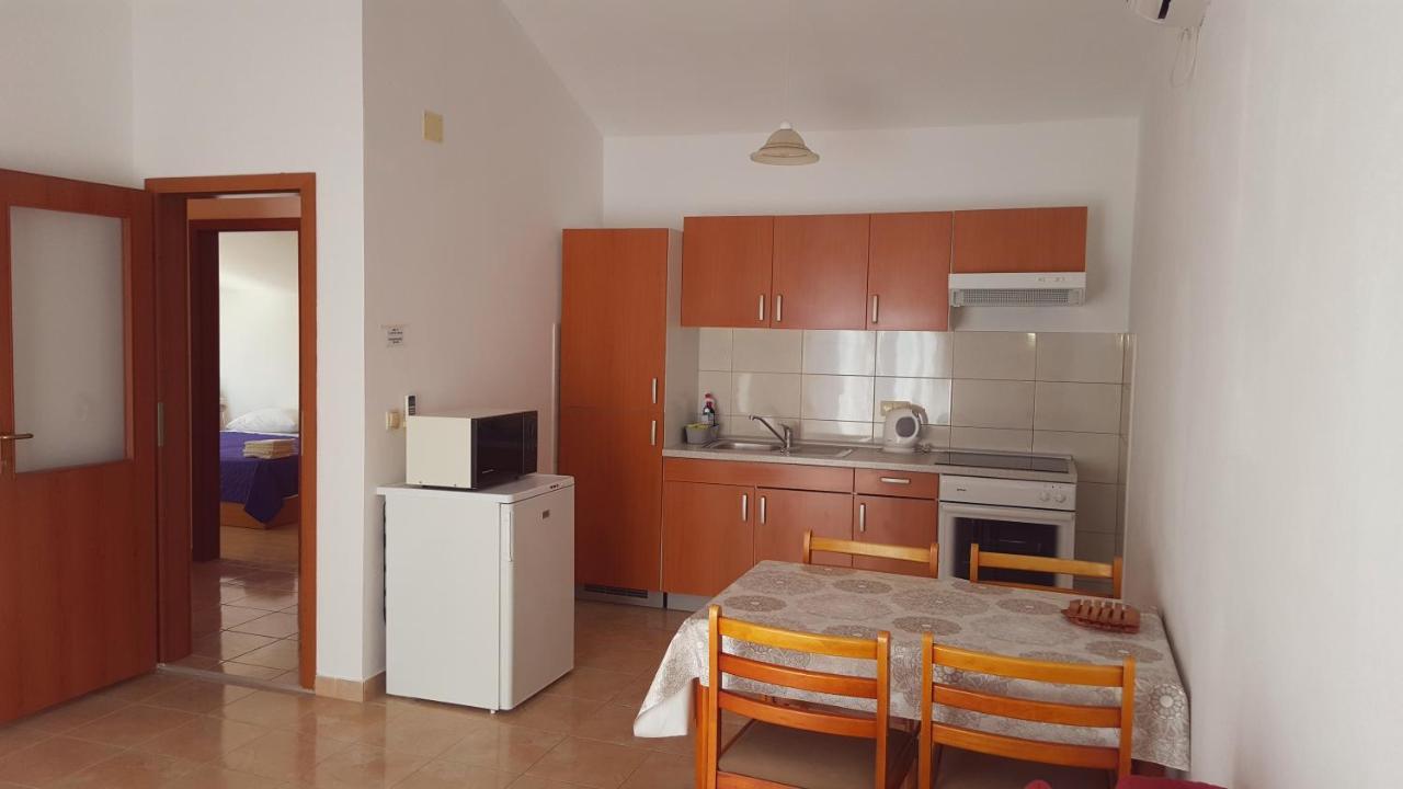 Apartment Danijela Водице Экстерьер фото